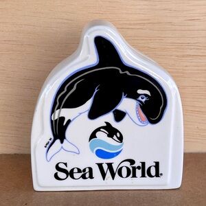 Vintage 1990 Sea World Shamu Porcelain Coin Bank by RS Associates